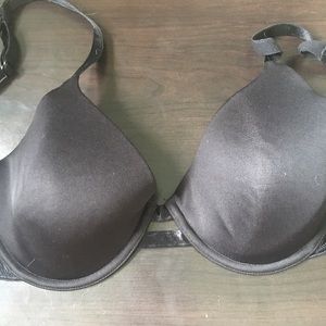 Black patted bra